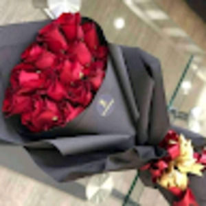 Meet your Posher, Amina